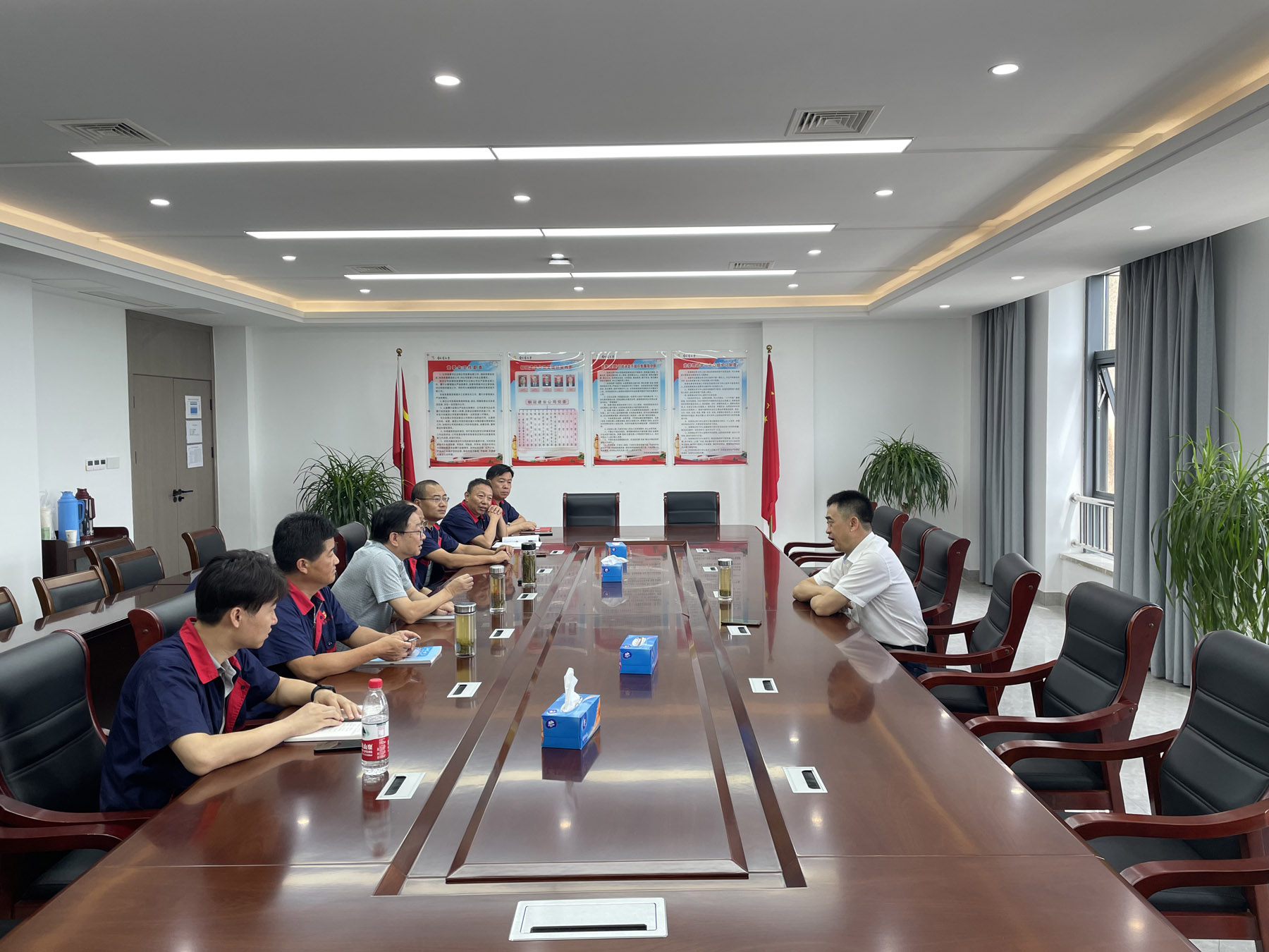 集團公司黨委委員、總工程師周俊到公司調研 